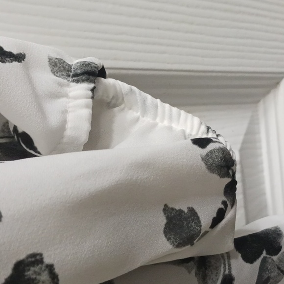 🌹EUC🌹Large Faded Glory Blouse 3/4 lenght sleeve - Picture 4 of 5